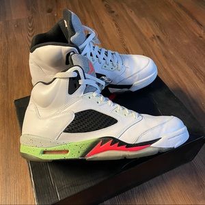 SOLD on M ❗️Air Jordan Retro 5